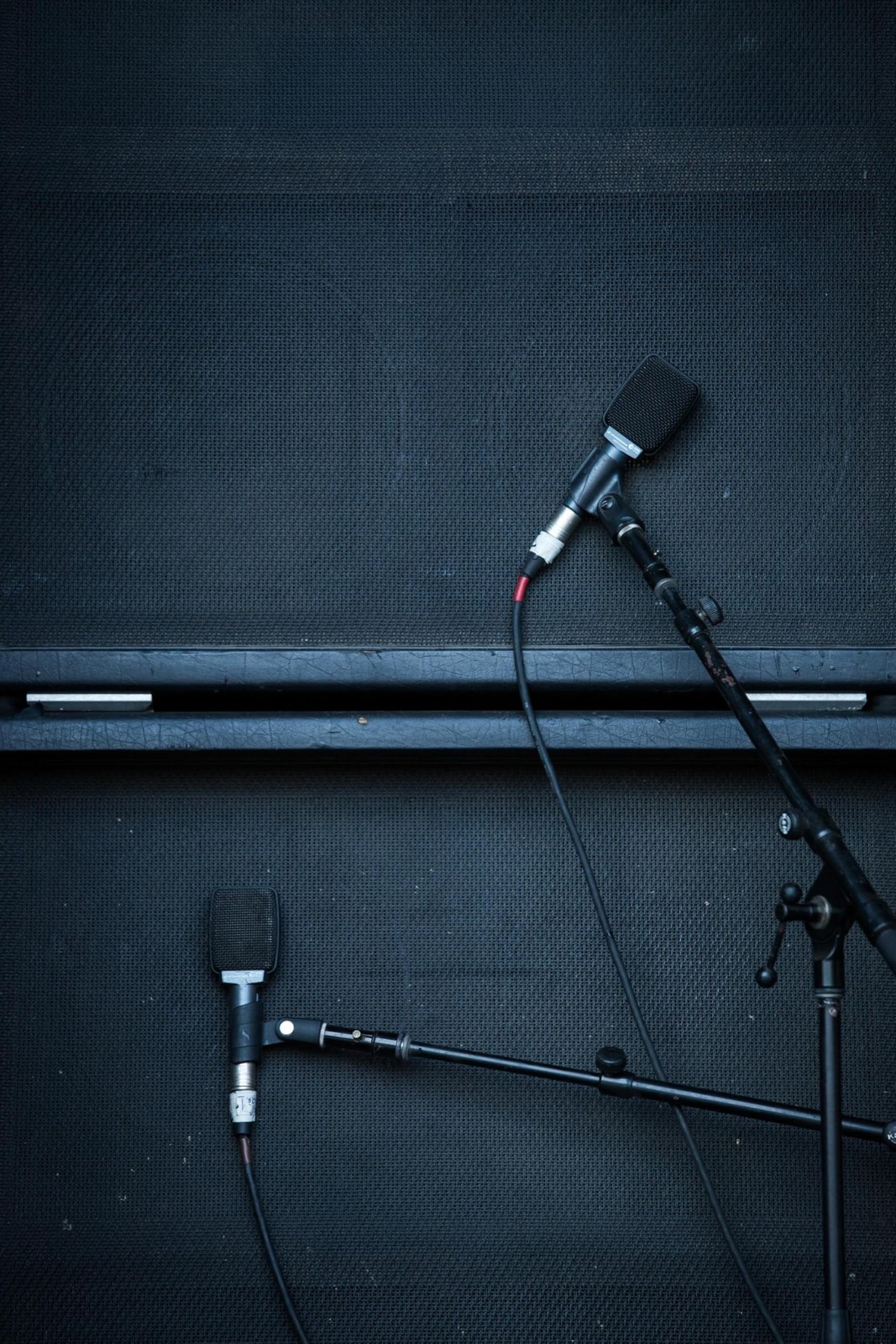 Sennheiser Professional e 609 Silver Super-Cardioid Instrument Microphone,Wir...