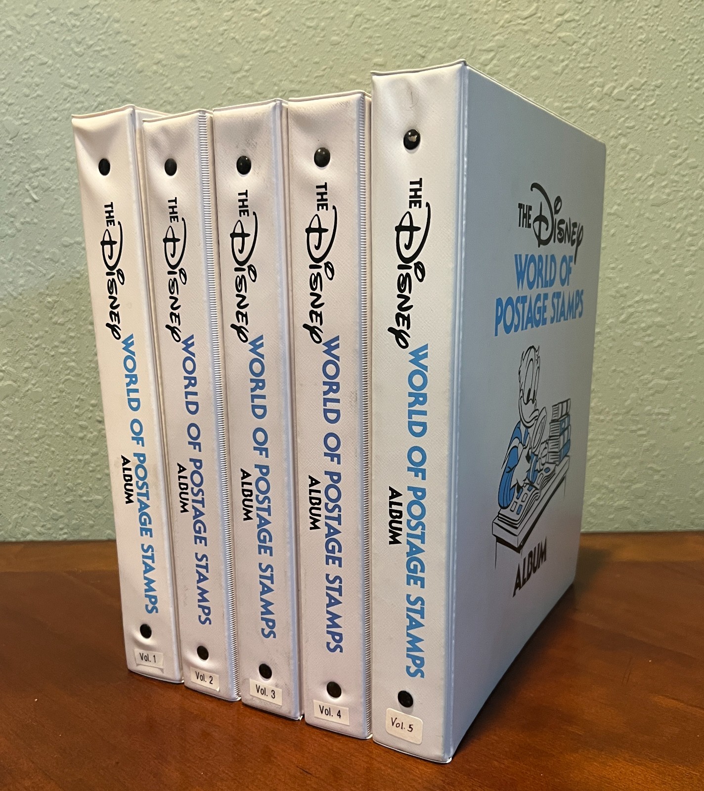 Disney World Wide Stamp Collection 5 Volumes 259 Stamps & 54 Sheets ZAYIX