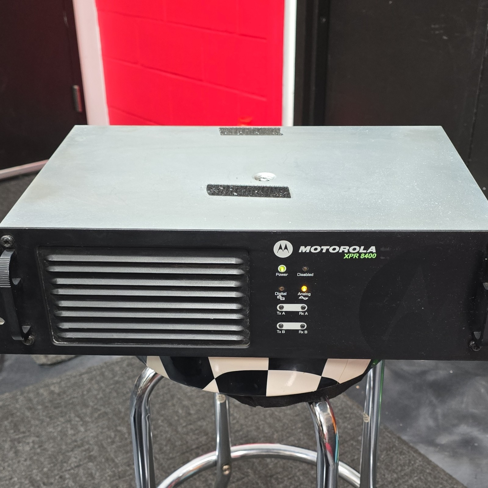 Motorola XPR 8400 MOTOTRBO UHf 450-512 MHZ 40w torbo Repeater gmrs land mobile