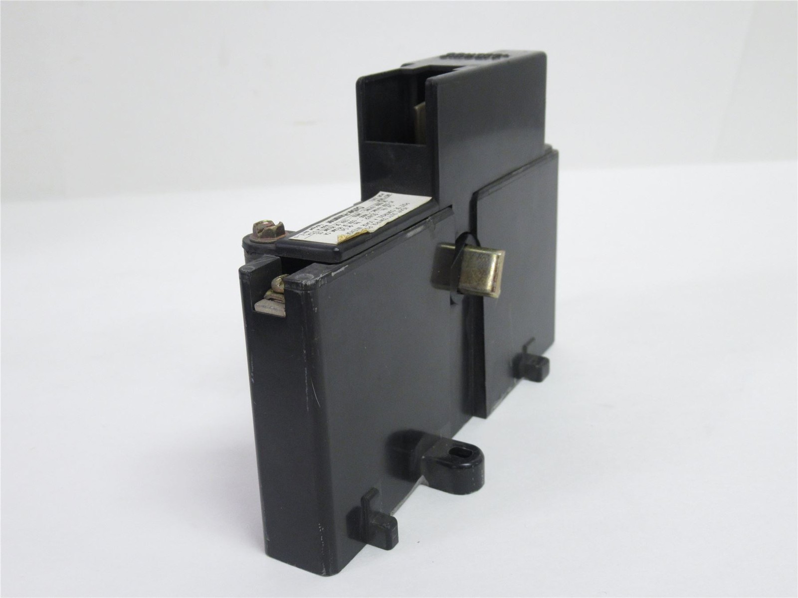 230850 New-No Box; Cutler-Hammer DS16CP Control Pole Kit;30-1200A; 600VAC; 2-3P