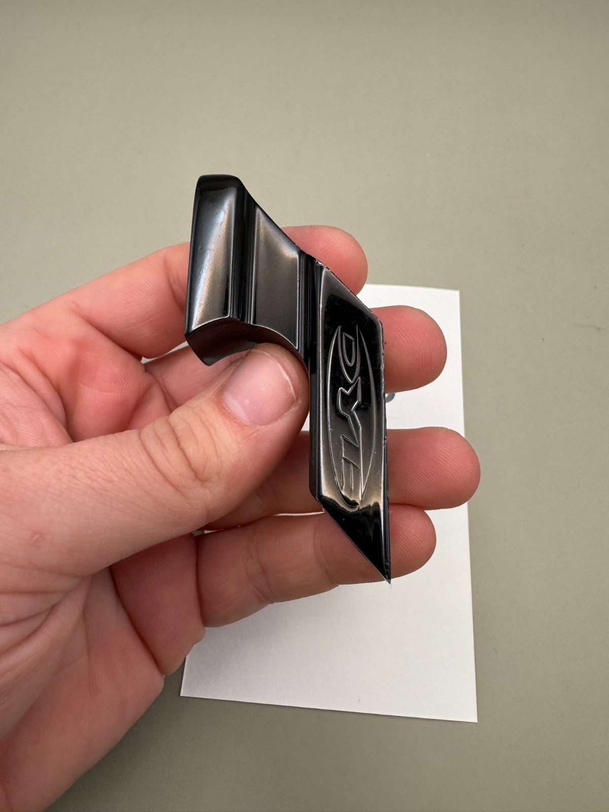Dye ASA Drop Forward-Satin Black