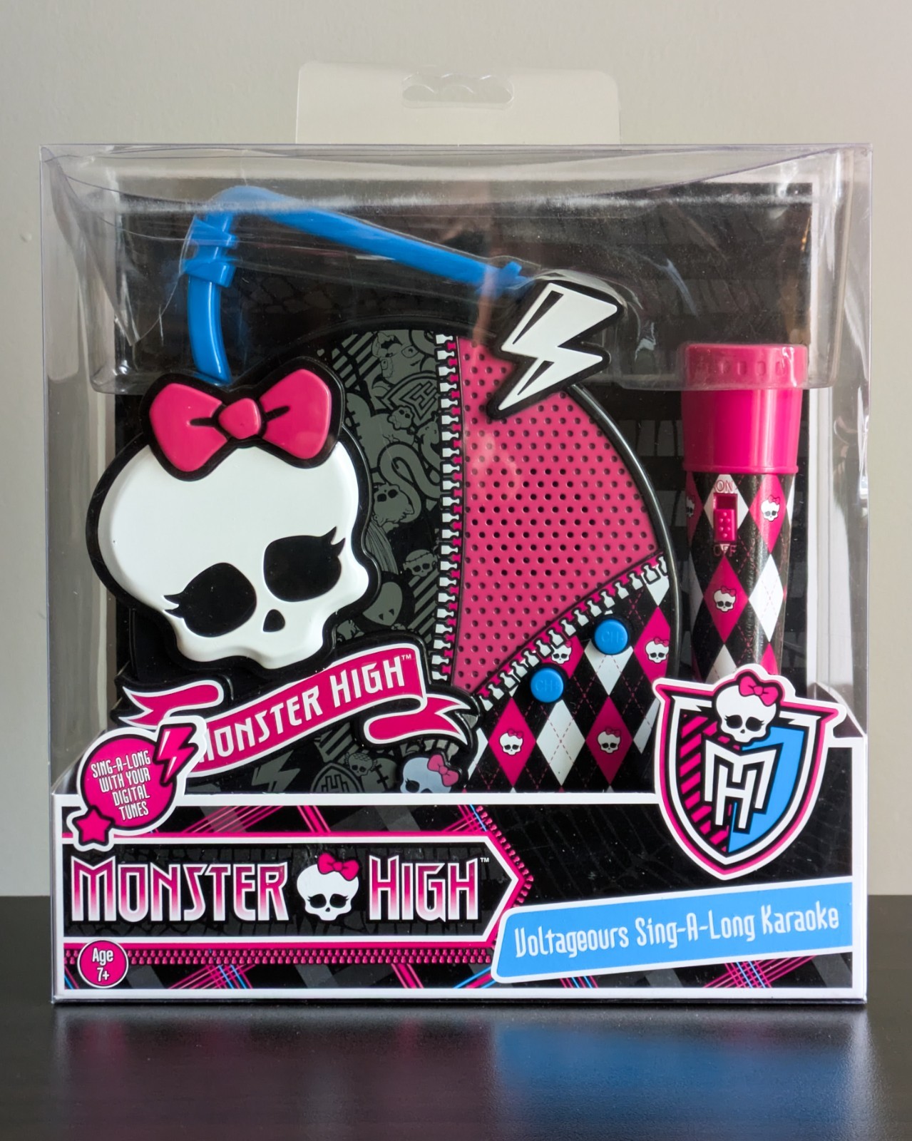 Monster High Voltageours Sing-A-Long Karaoke 2012 Mattel Brand New Sealed