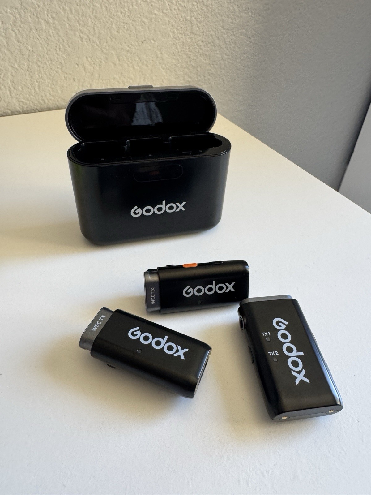 Godox WEC Kit2 Wireless Lavalier Microphone System w/ 3.5mm Mini Input