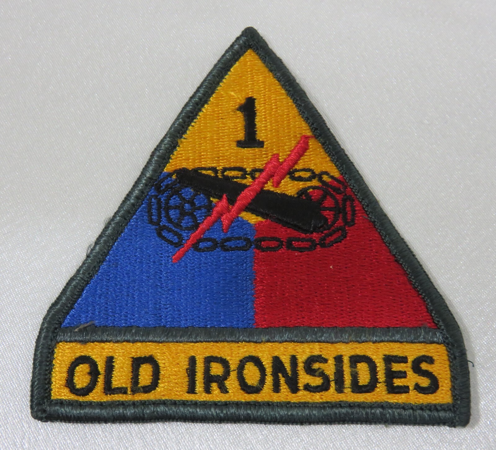 USA Army 1st Armored Division Military Patch Yellow-Blue-Red OLD IRONSIDES