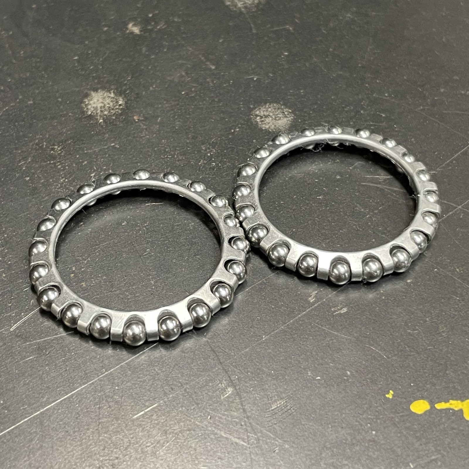 Shimano 105 1050 1" Threaded Headset - BC - Used