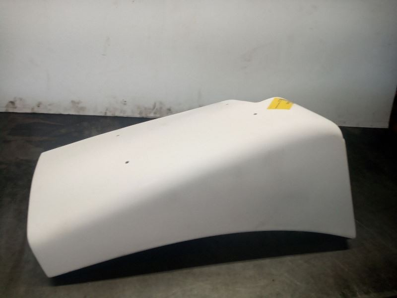 **NEW** 1989-UP Freightliner FLD120 Right Fender Extension   (9812508