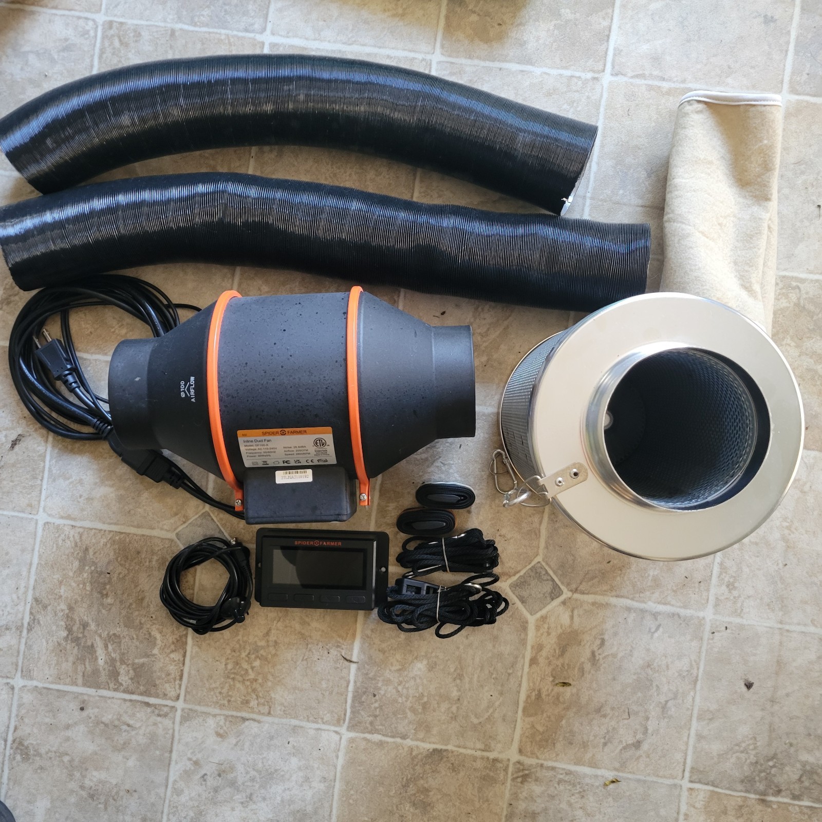 Spider Farmer DF100-A Inline Duct Fan Kit Low Noise Speed Control Carbon Filter