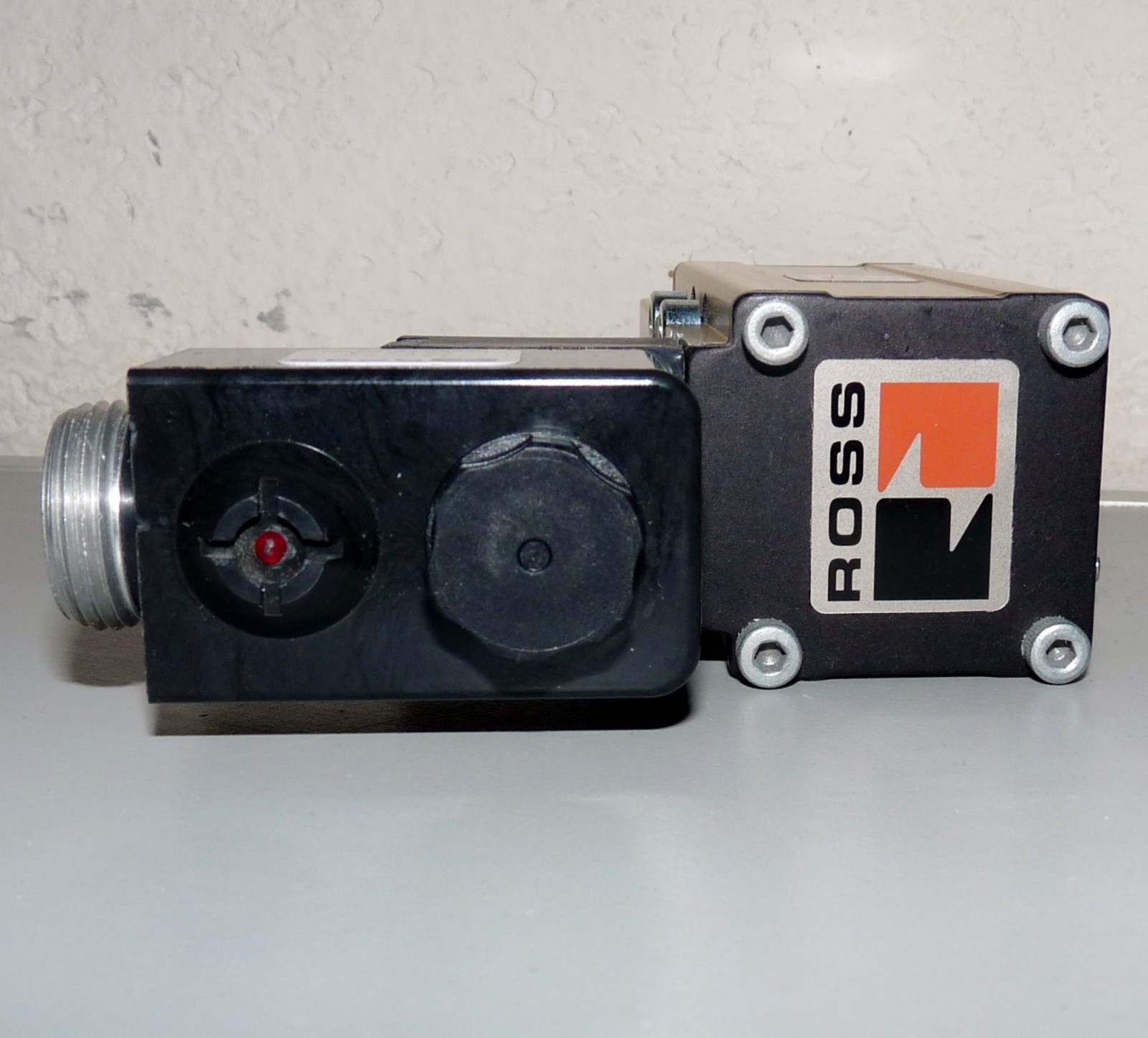 ROSS VALVE W6076B2431 2-10 BAR NEW