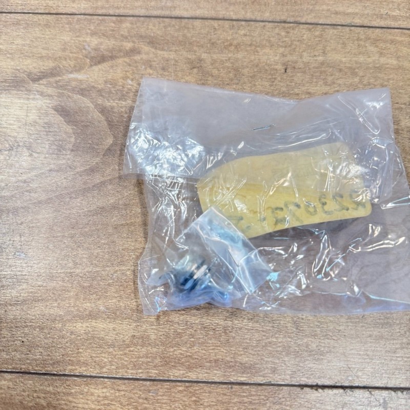 New KOHLER OEM NOS IGNITION SWITCH / 223072-S