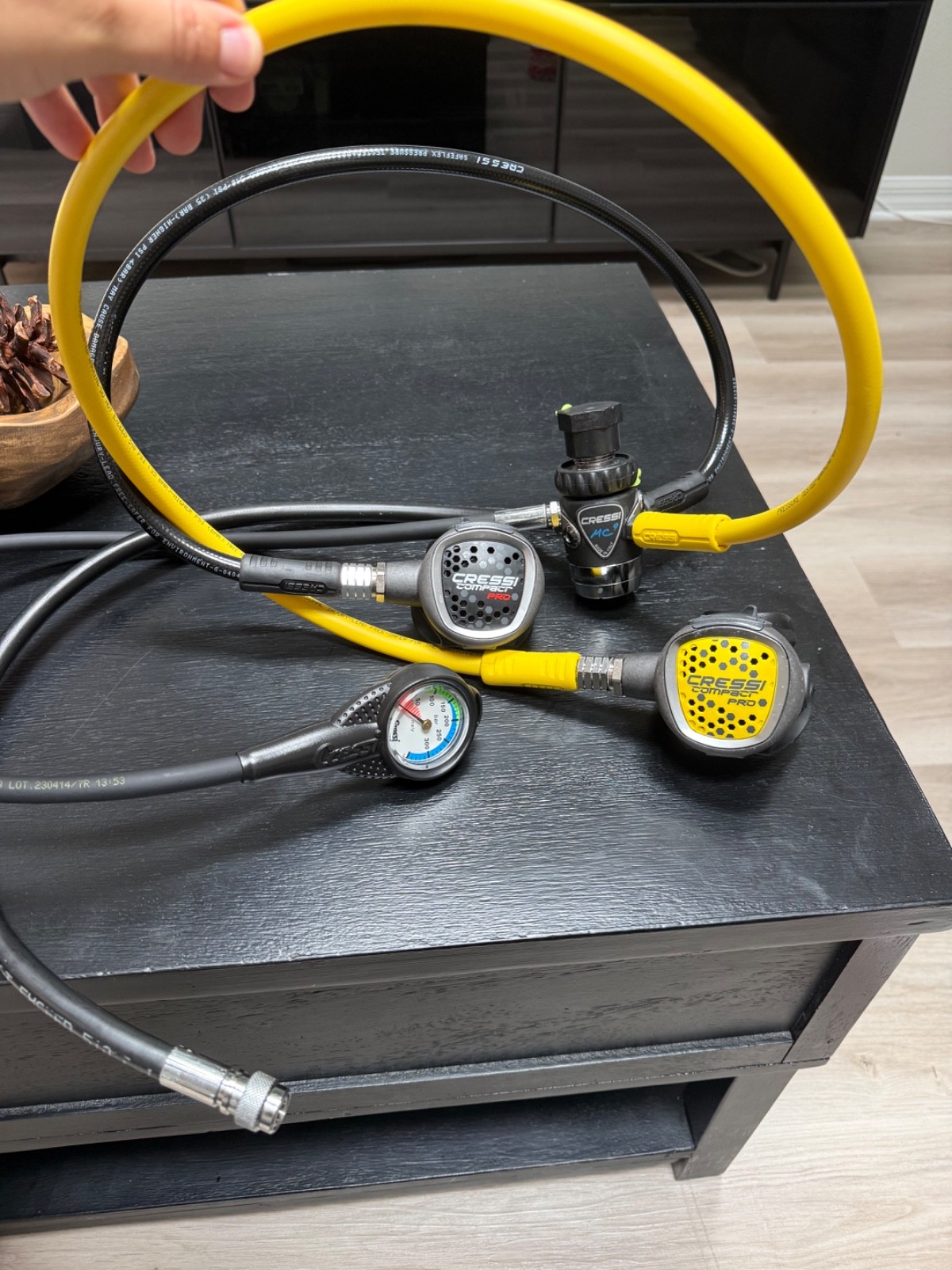 Cressi Regulator Set – MC9 / Compact Pro / Octopus / Pressure Gauge – Excellent