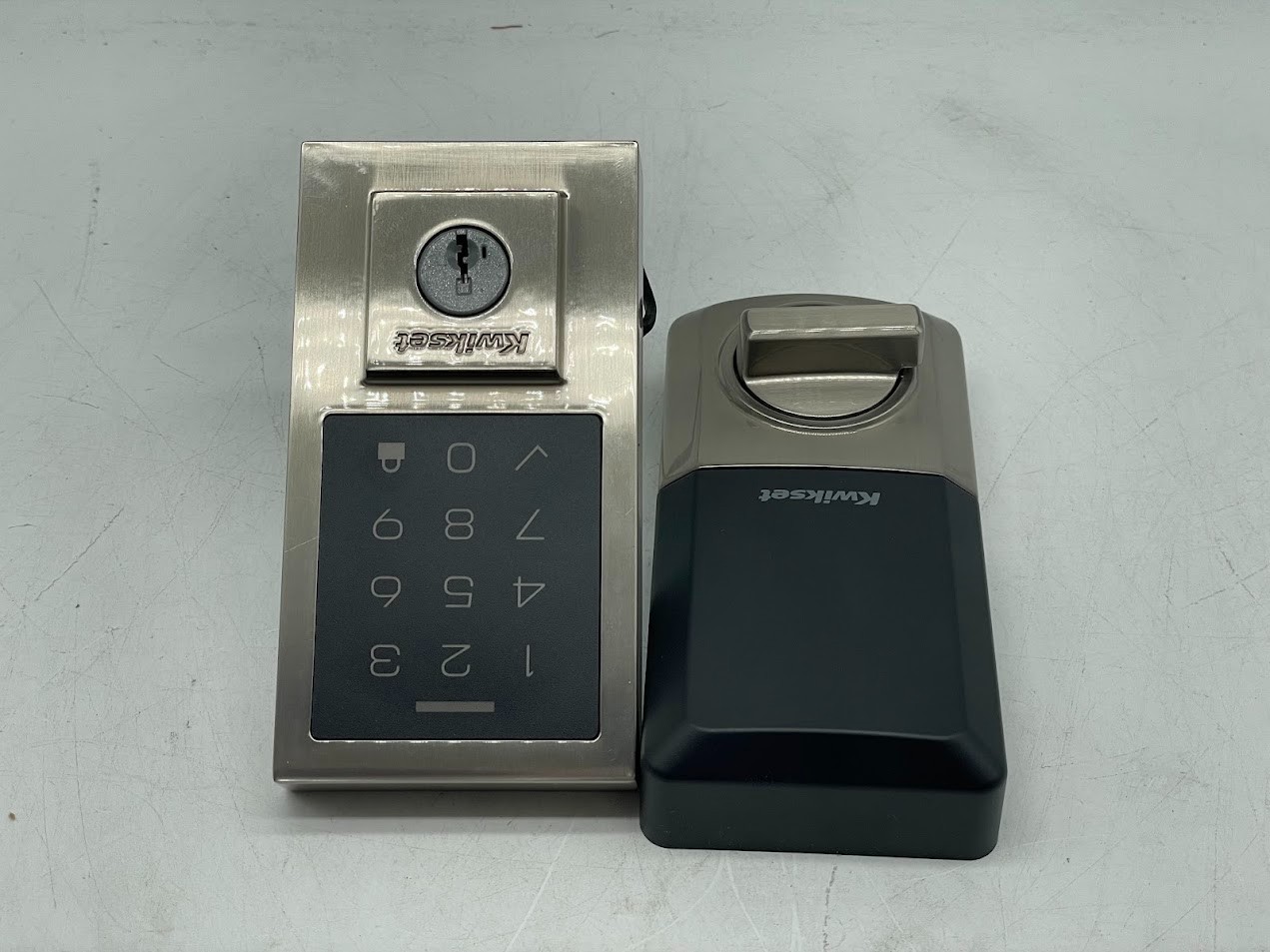 Kwikset SmartCode 270 Keyless Entry Electronic Touchpad Deadbolt Door Lock