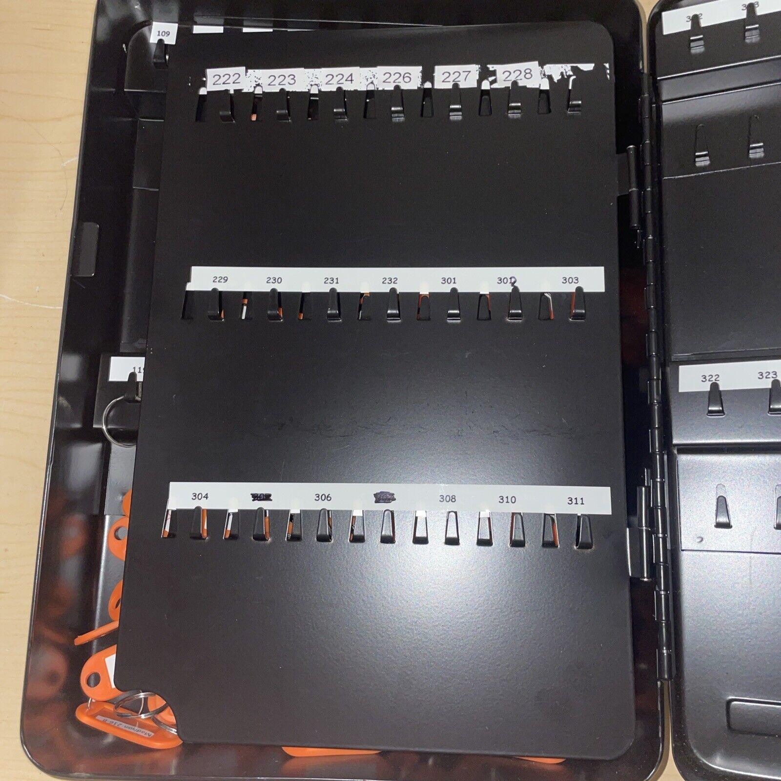 KeyGuard Combination Key Cabinet 122 Key Hooks (Used)