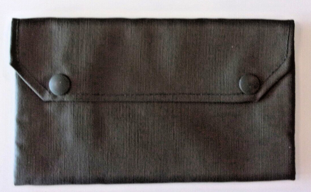 1976 German Military Olive Green Waterproof Kit, Wash Rubber Coated Snap Pouch