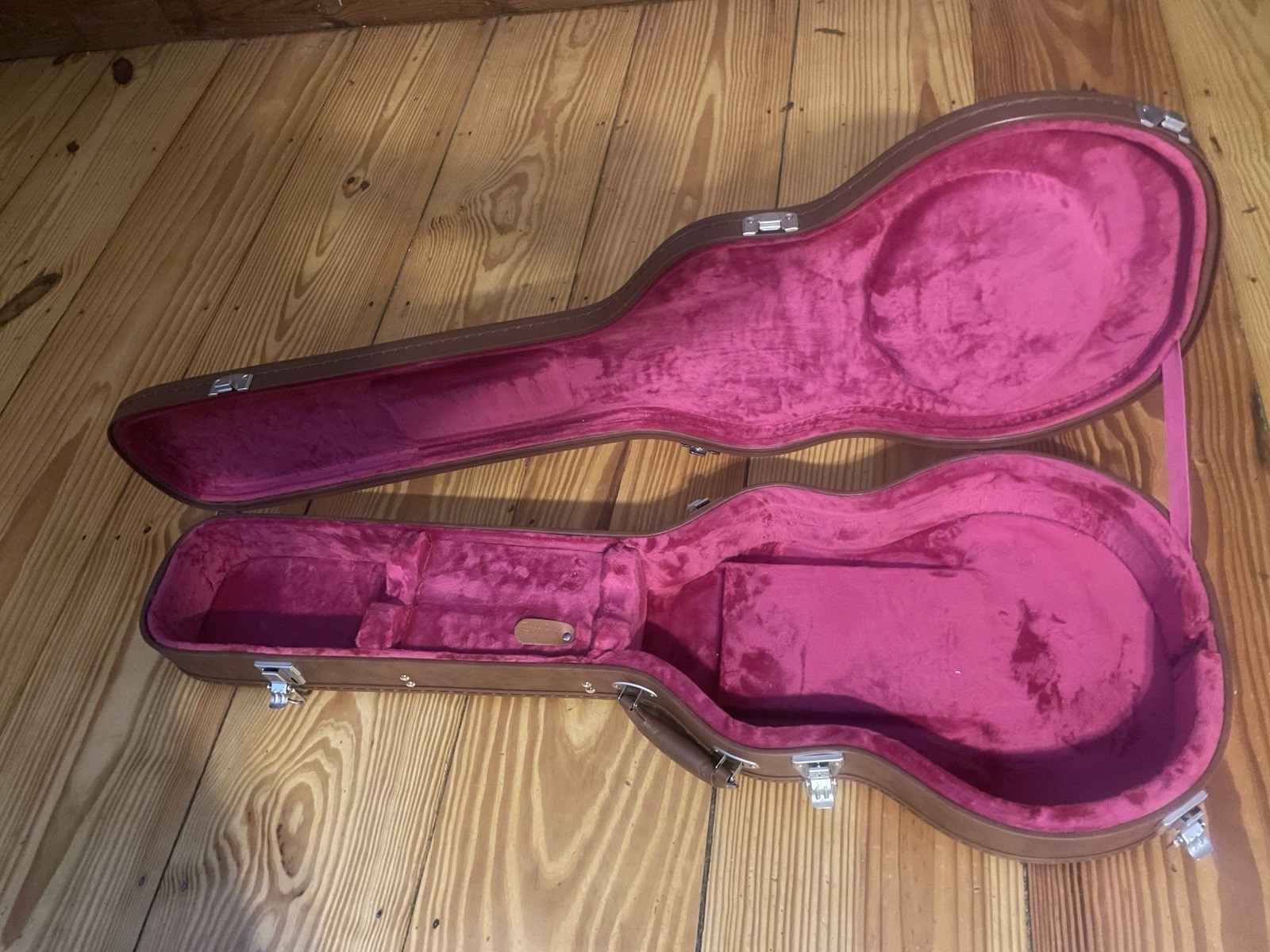 Epiphone Inspired By Gibson Hard Shell Case