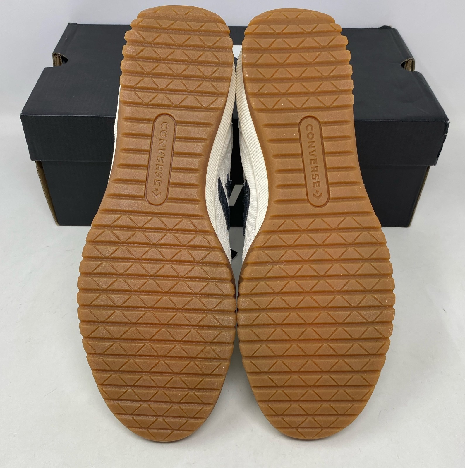 Converse Run Star Trainer Egret/Black/Honey - Men’s 8.5 / Women’s 10 w/ Box