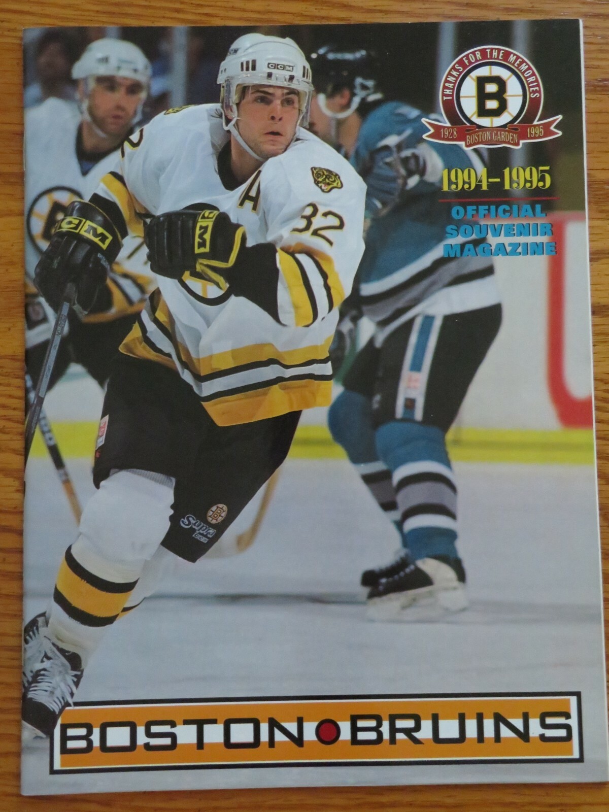 1994-95 BOSTON BRUINS Thanks for the Memories Program RAY BOURQUE DON SWEENEY