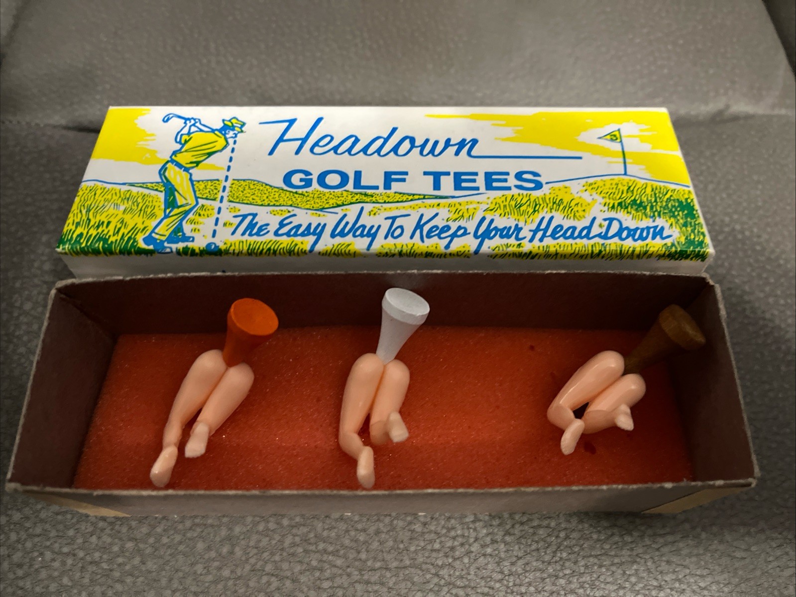 VINTAGE LADY LEGS 18 HOLE HEADOWN GOLF TEES GAG GIFT FUNNY BACHELORE PARTY GIFT
