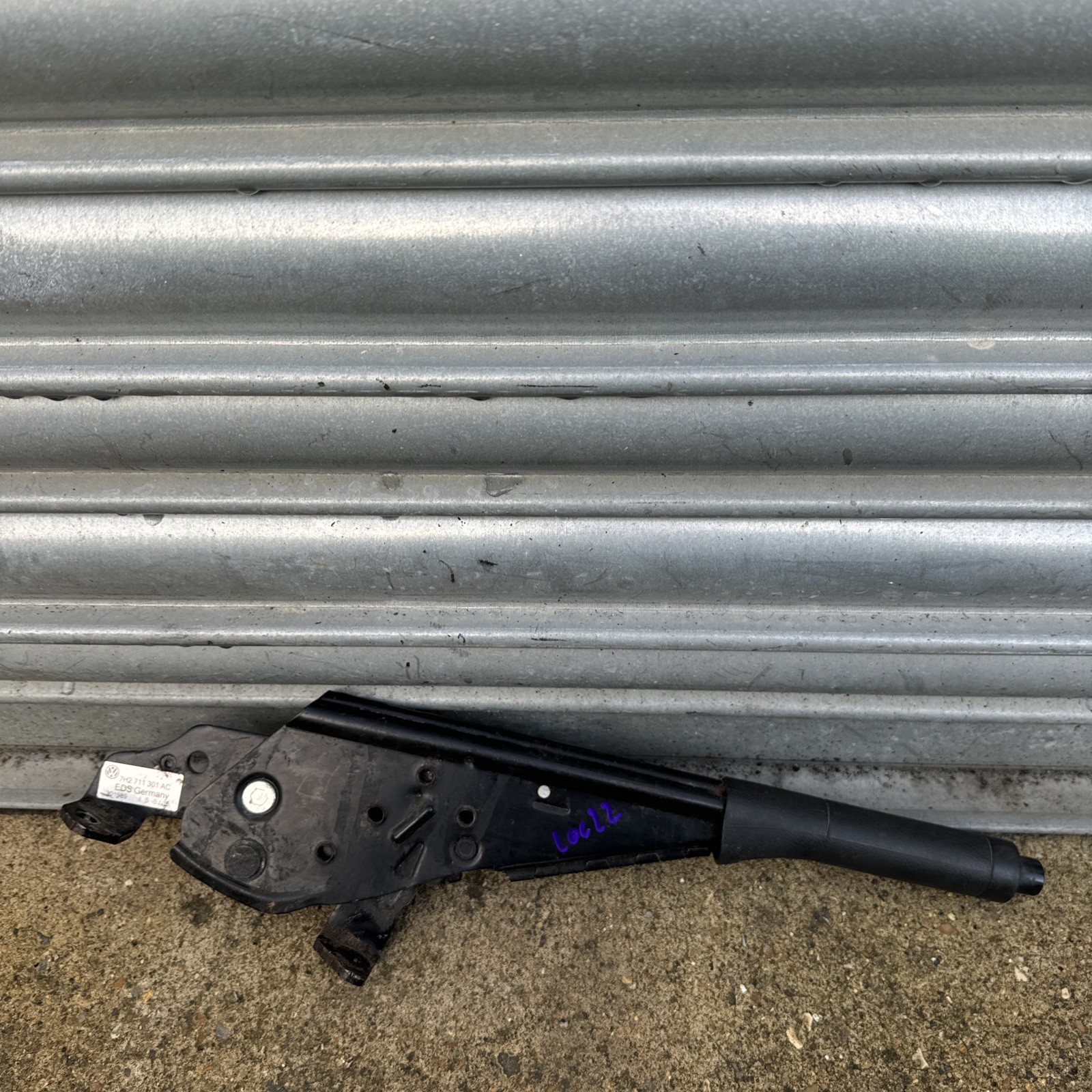2006 VOLKSWAGEN TRANSPORTER HANDBRAKE LEVER 7h2711301ac #loc22