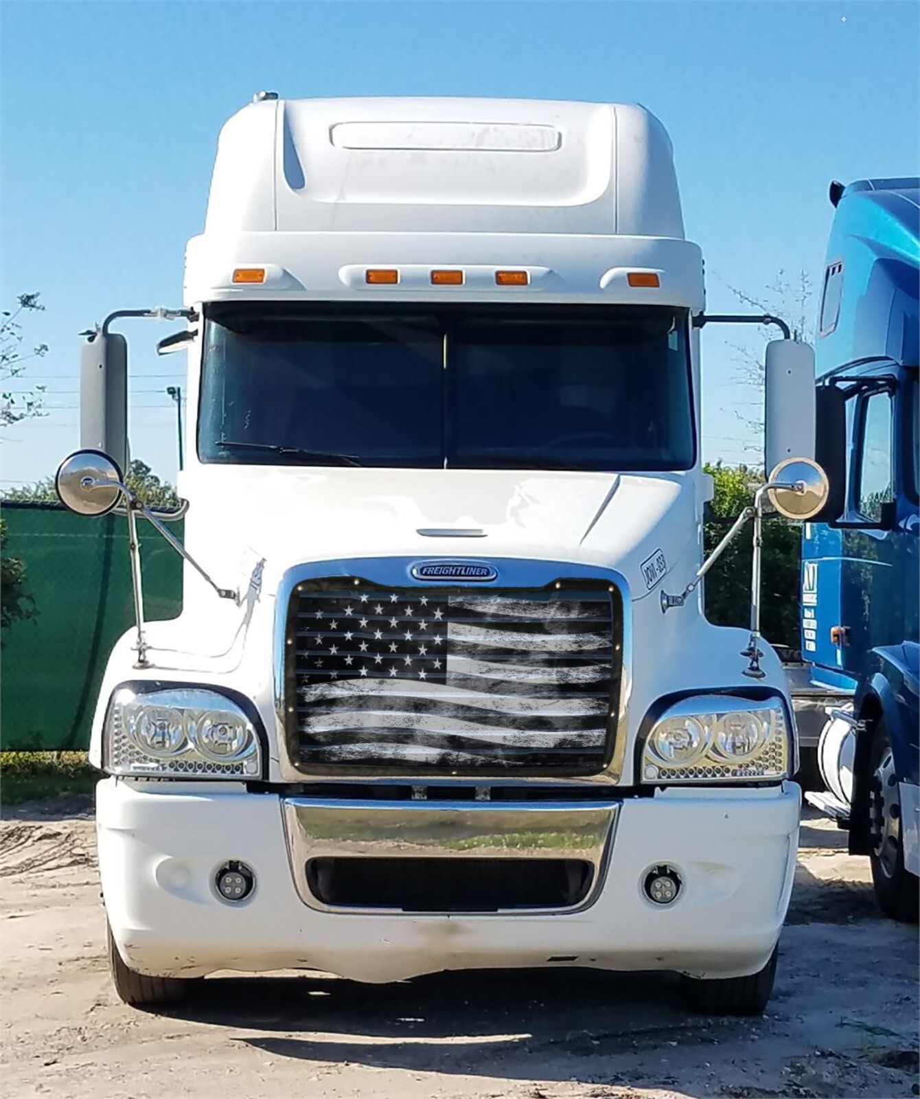 GrilleAdz Freightliner Century 2004+ Premium Mesh Tactical Flag USA Bug screen