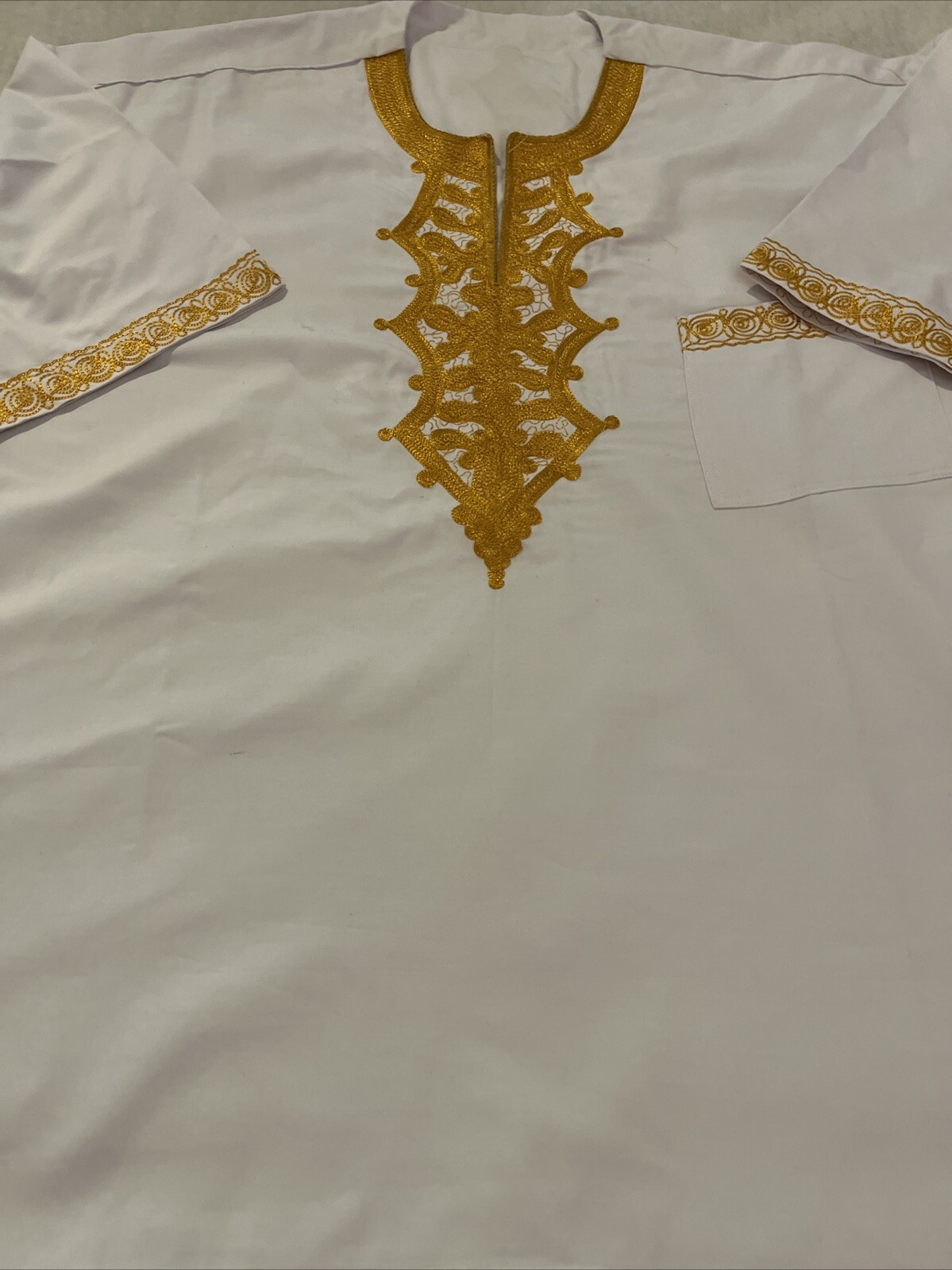 African Men Custom Shirt 4XXXXL 34Wx36L Beautiful White And Gold Shirt..