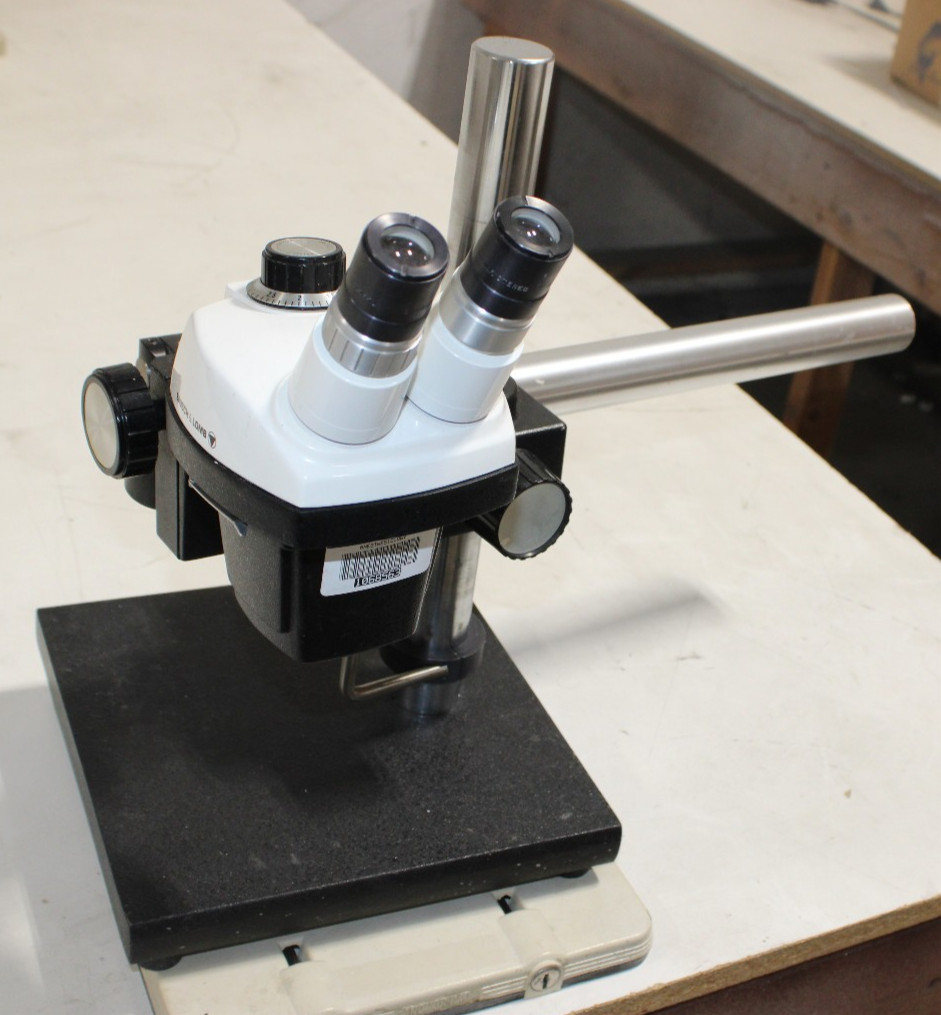 Bausch & Lomb StereoZoom 4 Microscope