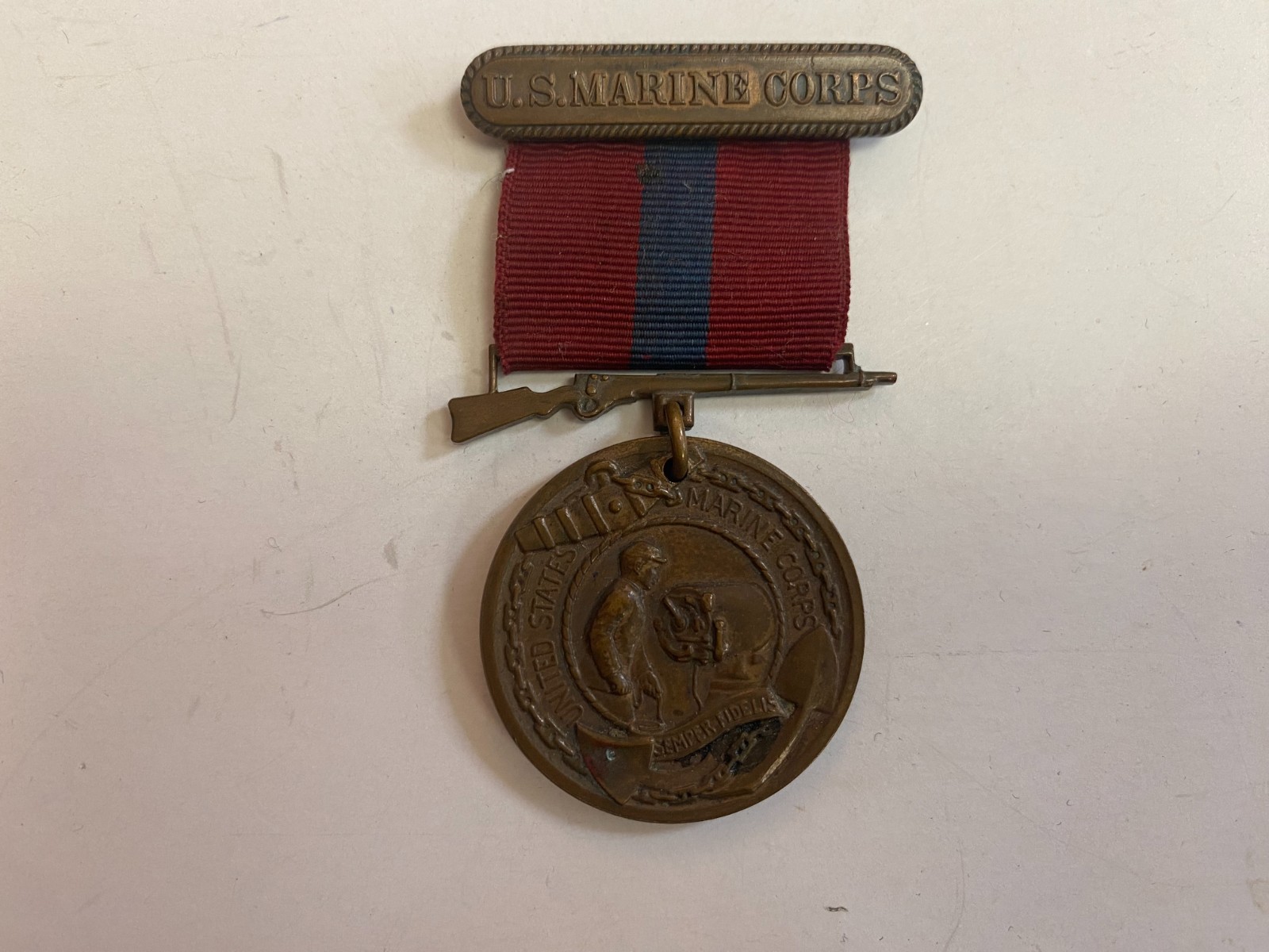 med300 WW 2 USMC Good Conduct medal 1st Type with US Marine Corps bar C5B10