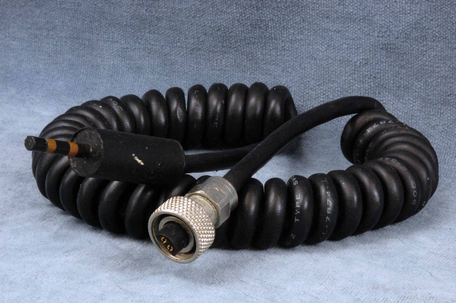 UNDERWATER FLASH/VIDEO LIGHT POWER/SYNC CORD