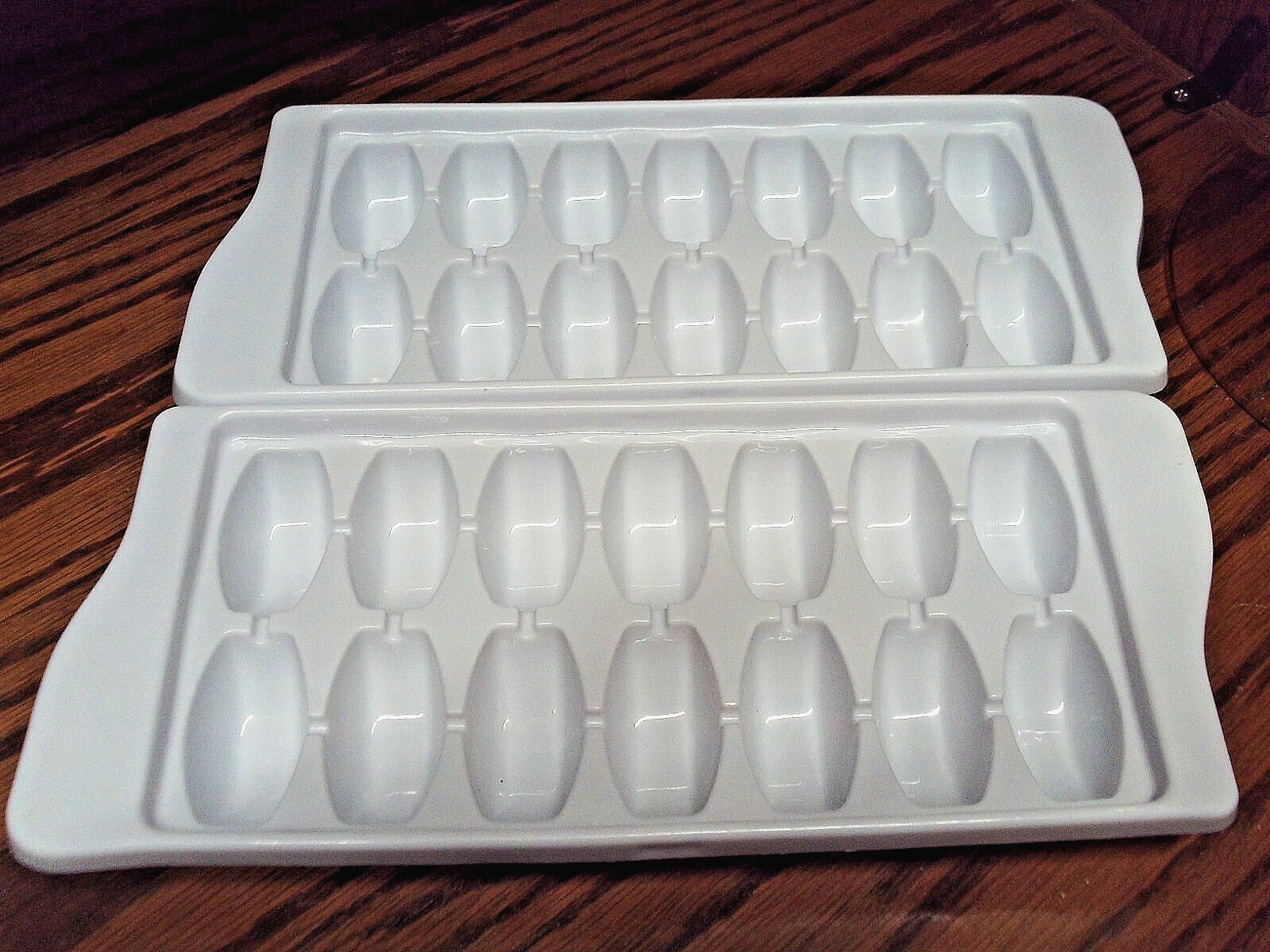 2pc White Quick Release Ice Cube Trays-Plastic Rectangular 12x5.3" Made USA 1005