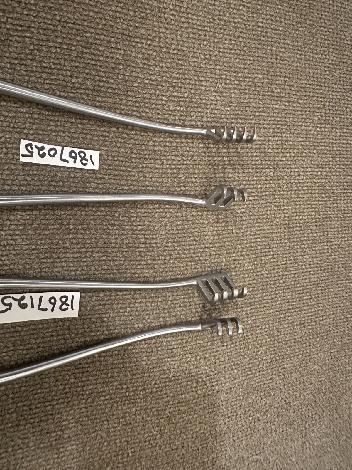 SET OF 2 PCS ORTHOPEDIC WEITLANER RETRACTOR 10" SHARP & BLUNT 3X4 TEETH