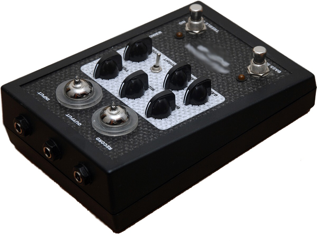bass tube preamp pedal