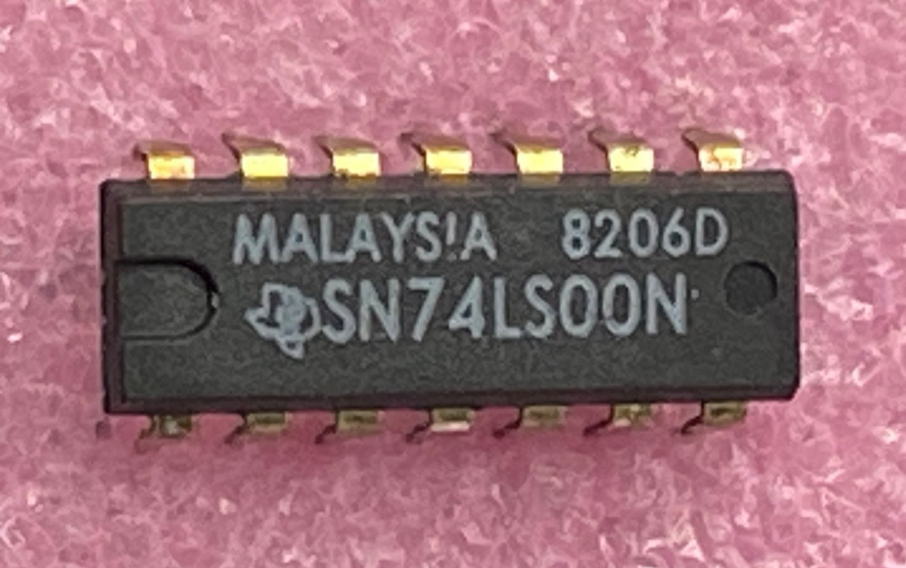 Texas Instruments SN74LS00N quad 2-input NAND Integrated Circuit