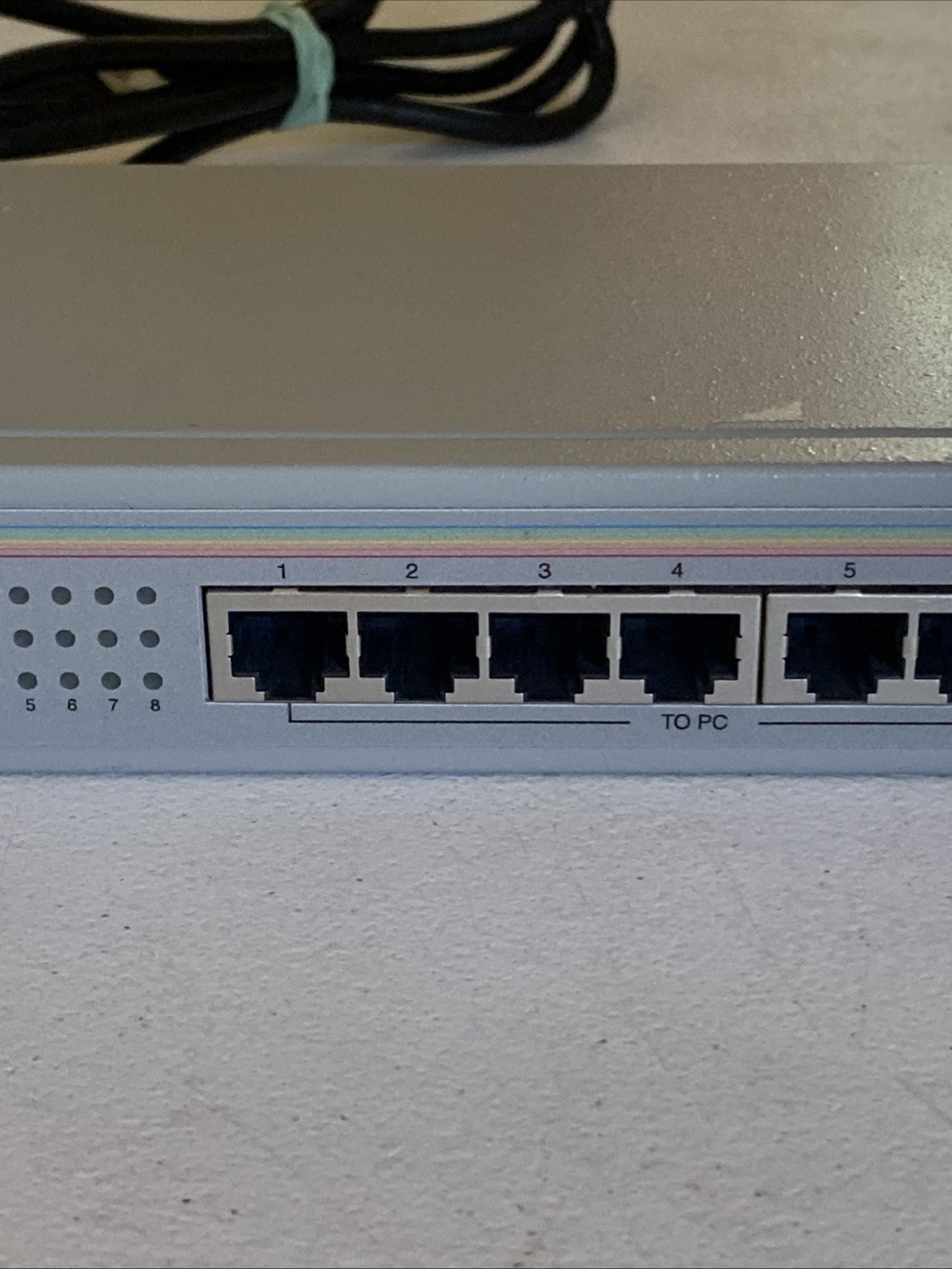 Allied Telesyn International CentreCOM FS708 Ethernet Switch