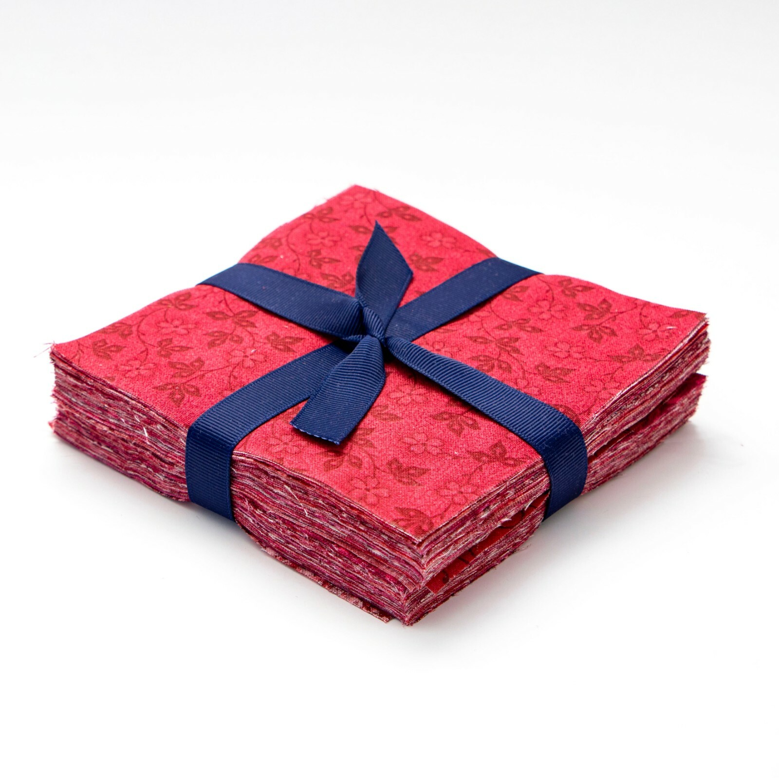 It's All Red 90-pc pre-cut charm pack 5" squares 100% cotton fabric quilt