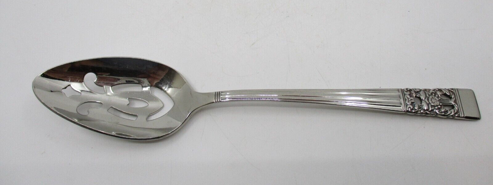 ONEIDA STAINLESS CORONATION PIERCED TABLESPOON / SERVING SPOON -  8 1/4" - 02L