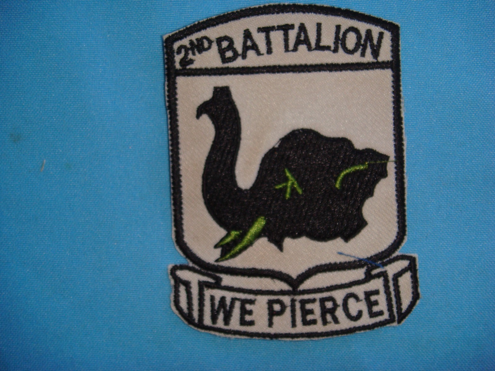 PATCH US ARMY 2nd BATTALION 64th ARMORED RGT WE PIERCE