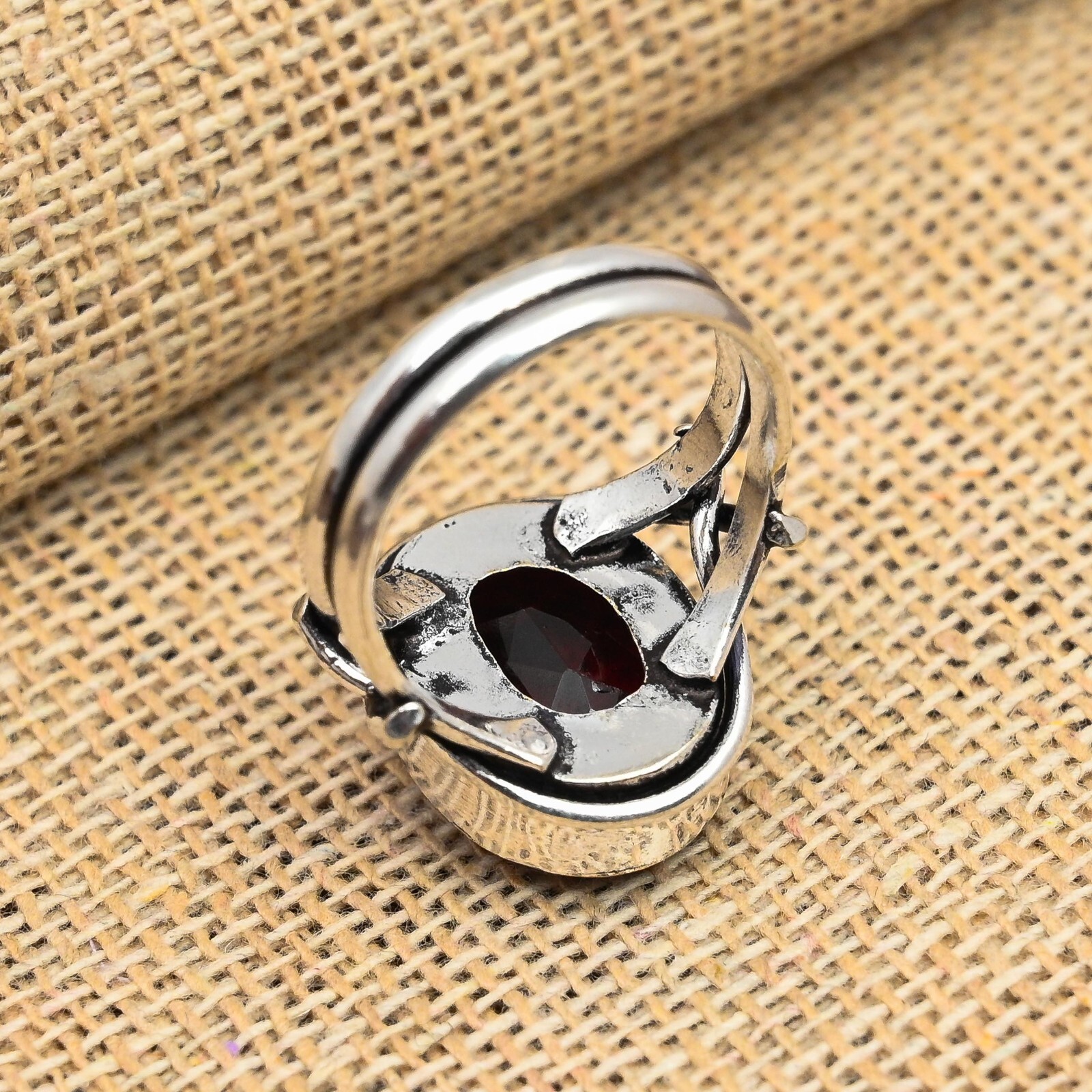 Red Garnet Gemstone Handmade 925 Sterling Silver Beautiful Jewelry Ring