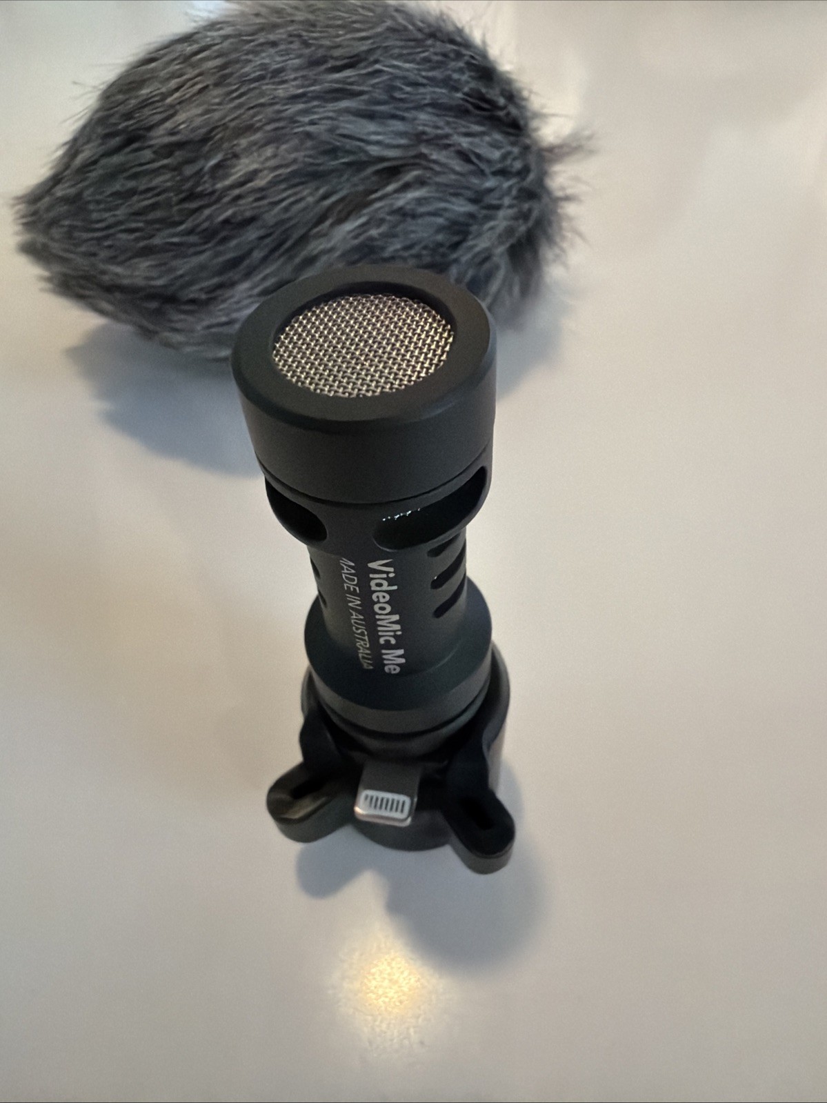 Rode VideoMic Me-L Cardioid Mic for iPhone iOS Lightning + Windscreen | TESTED