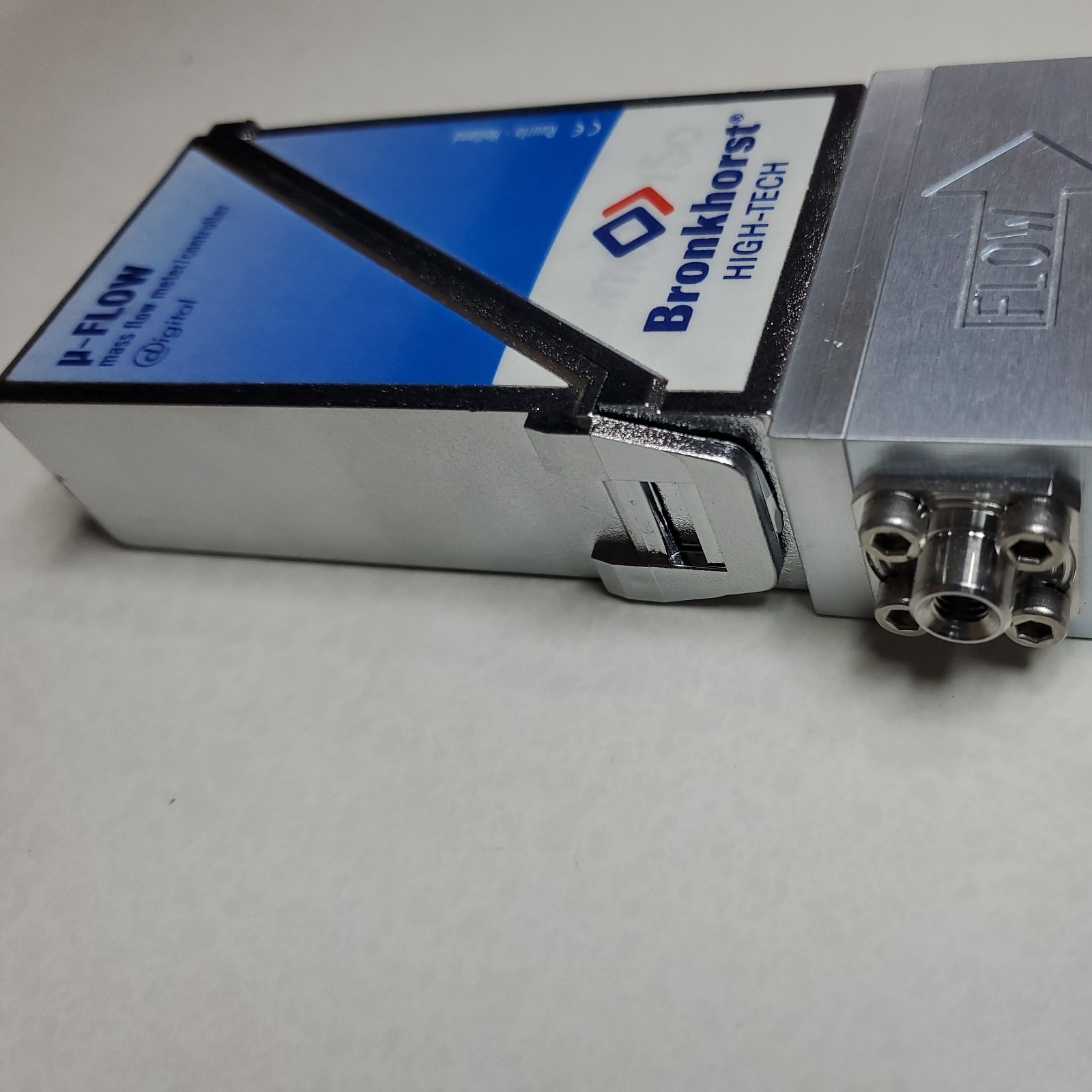 Bronkhorst μ-FLOW MBI-001L Mass Flow Controller 0.16–7 µL/min @digital