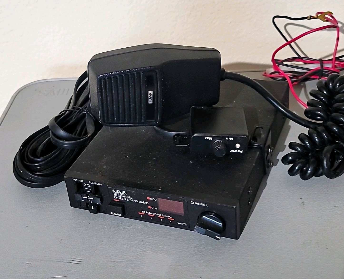 Kraco CCB-4007 40-Channel Mobile CB Citizens Band Radio w/ Microphone, Black