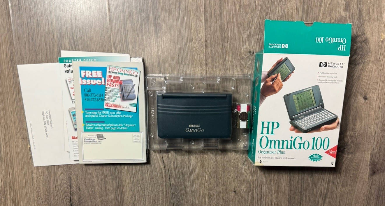 HP OmniGo 100 1 MB RAM- Complete in Box - New - Retro Vintage