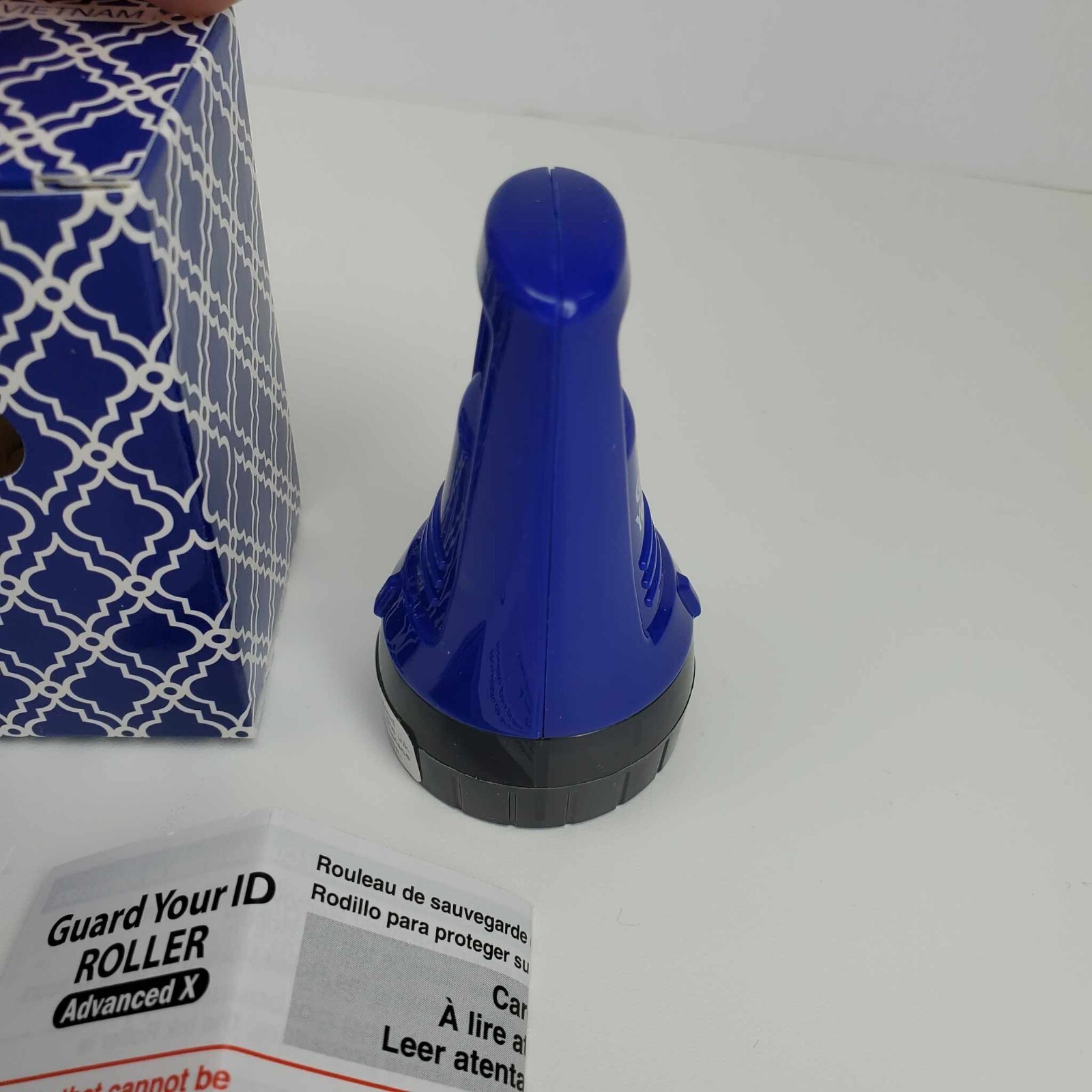 Guard Your ID Roller Advanced X Open box NEW Blue