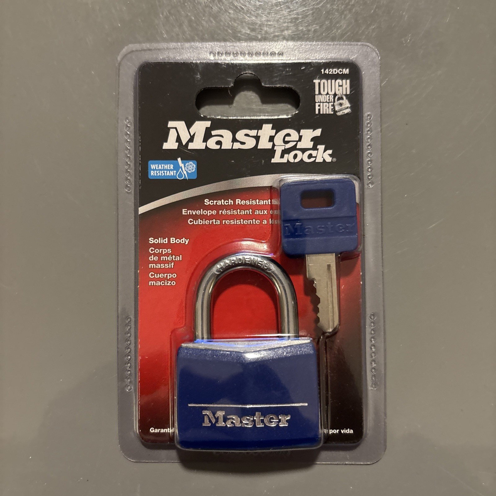 Master Lock Blue Vinyl Covered Hardened Steel Padlock 2 Keys 142DCM - New Sealed