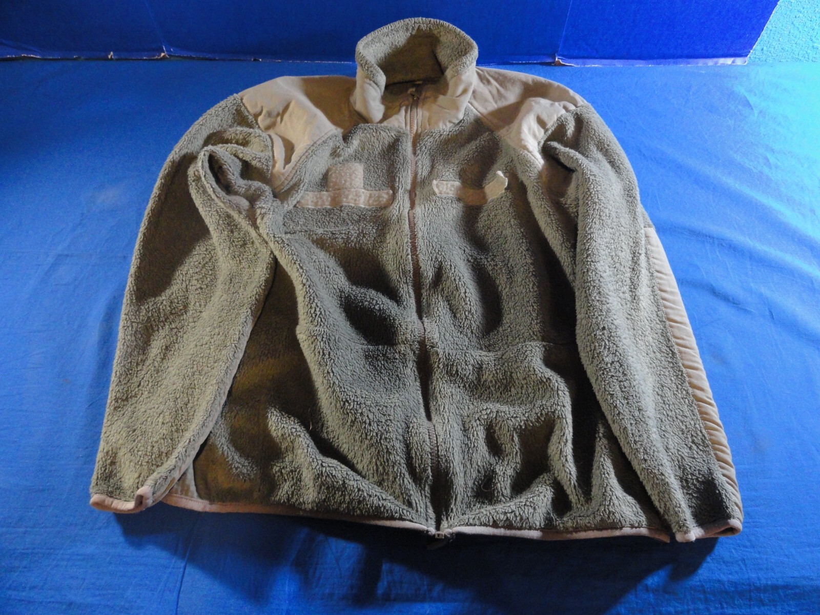 USGI ARMY USAF MILITARY GEN III GREEN FLEECE POLARTEC COLD WEATHER JACKET 44X26