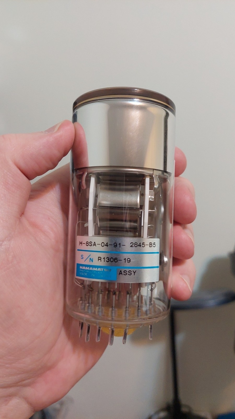 Hamamatsu R1306-19 2" Photomultiplier Used