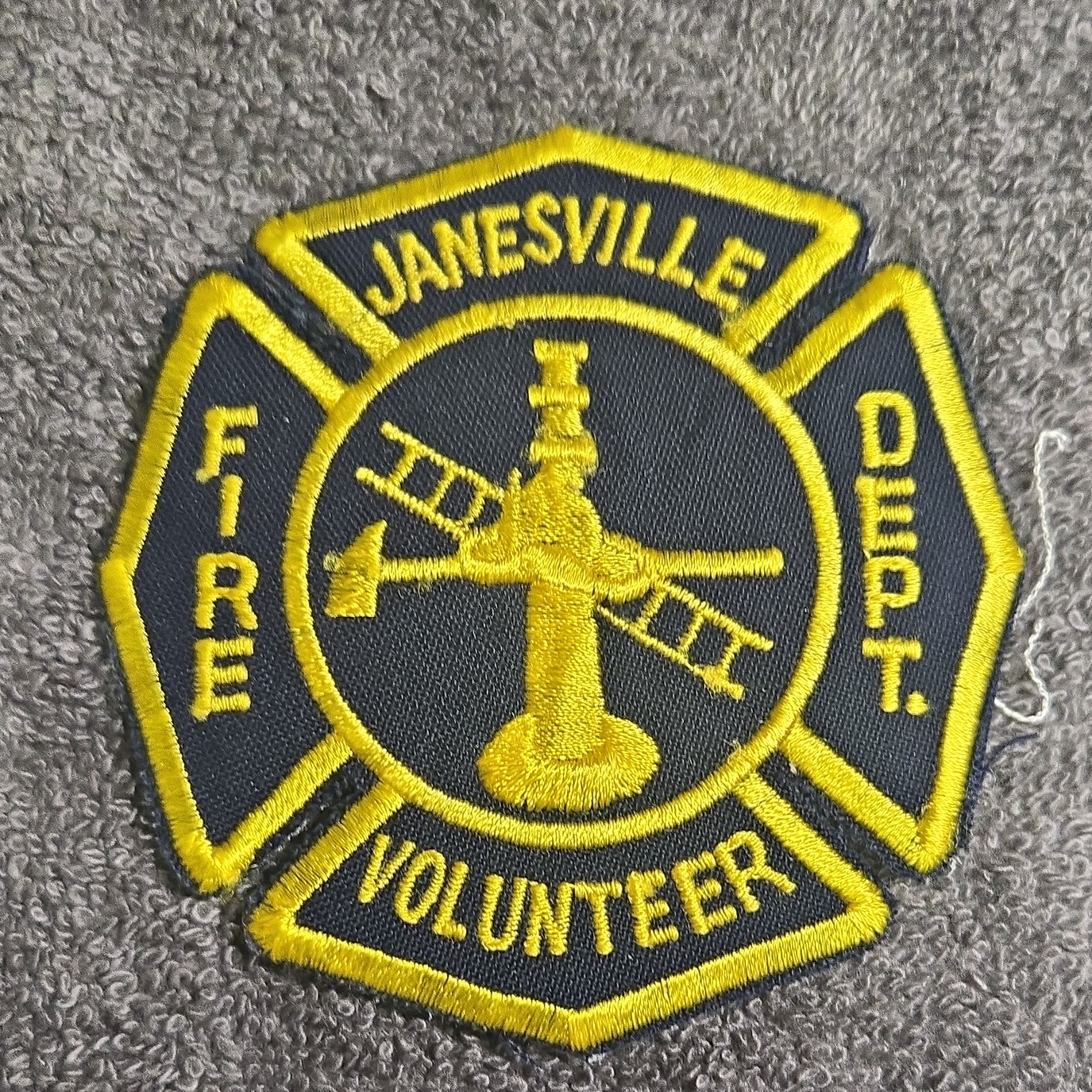 Vtg Rare Janesville Fire Dept Volunteer Patch Black Yellow Firefighting Rescue