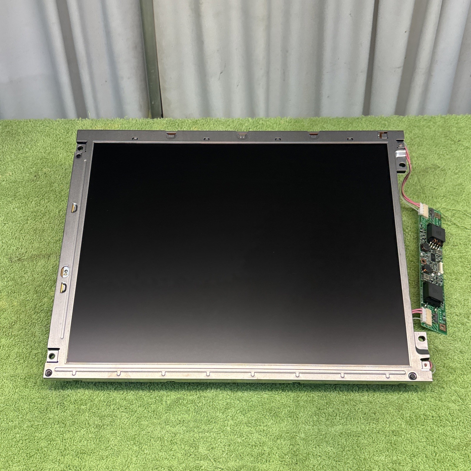 Fujitsu FLC38XGC6V-06P LCD Display Screen