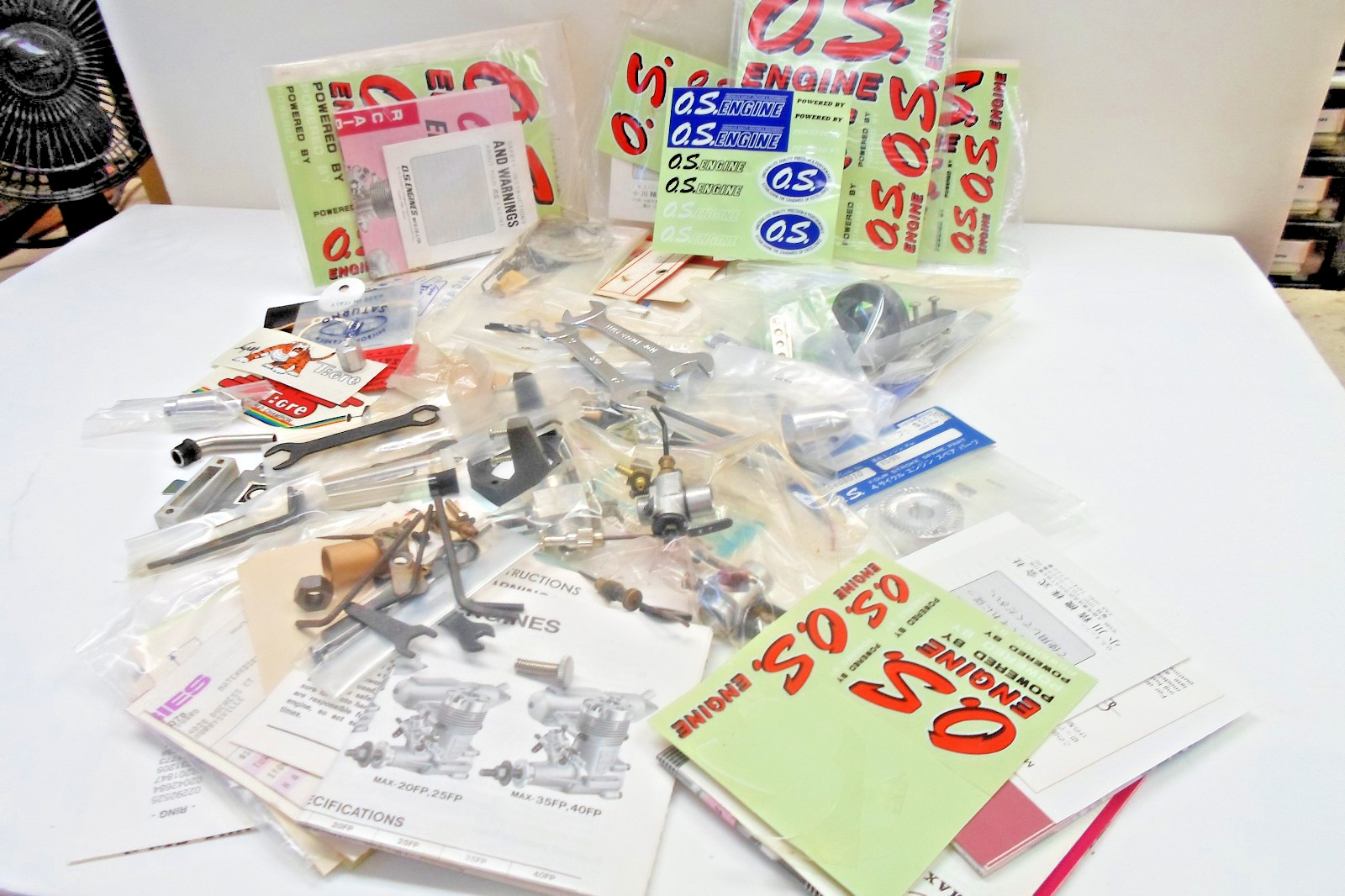 Vintage Radio Control Super Tigre Engine / Empty Box with Hardware