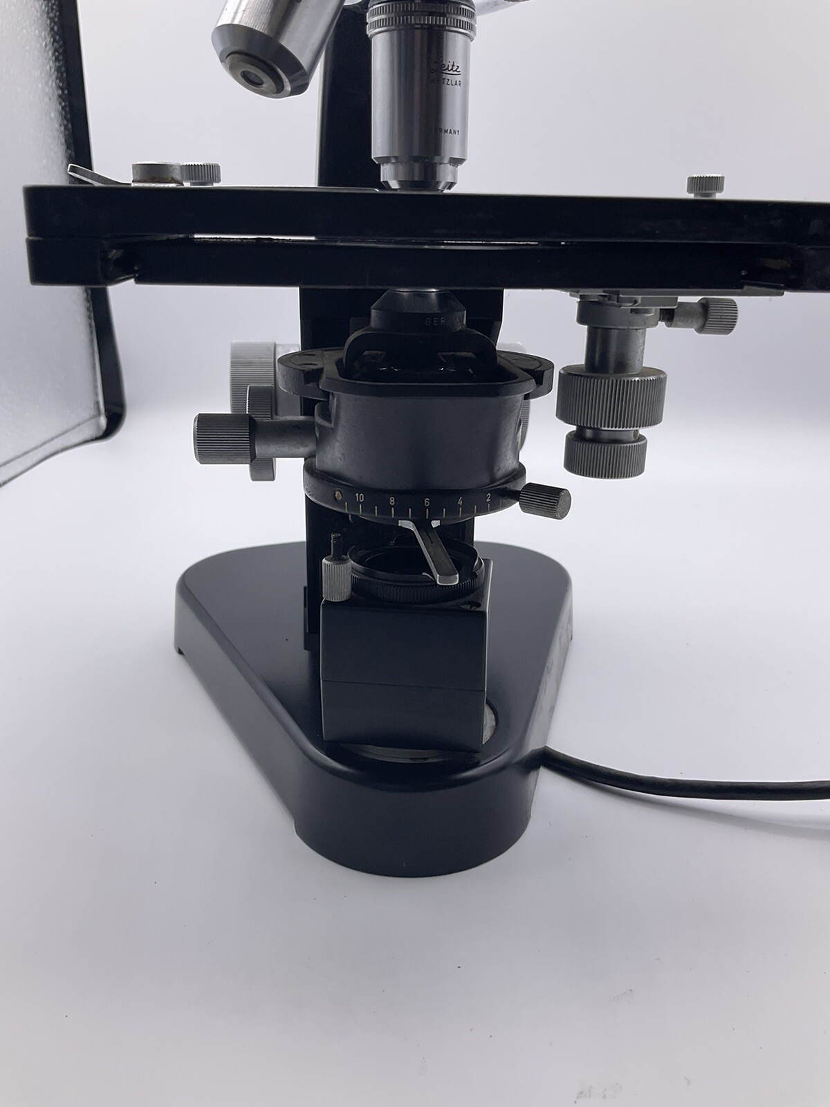 Vintage Ernst Leitz Wetzlar Germany Microscope 734153