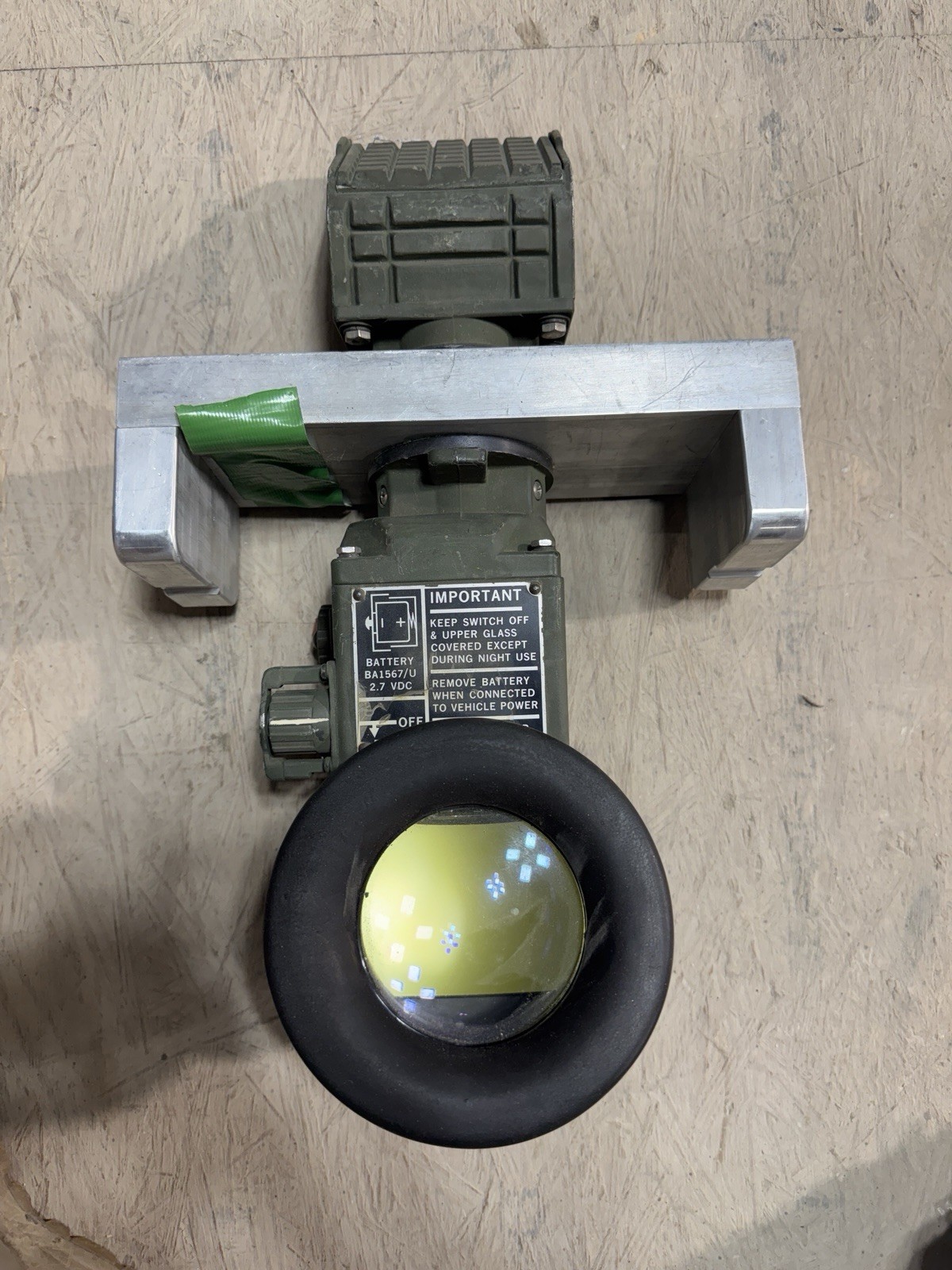AN/VVS-2 (V)1A VIEWER, DRIVER’S, NIGHT VISION With Periscope Hole Mount-CVRT