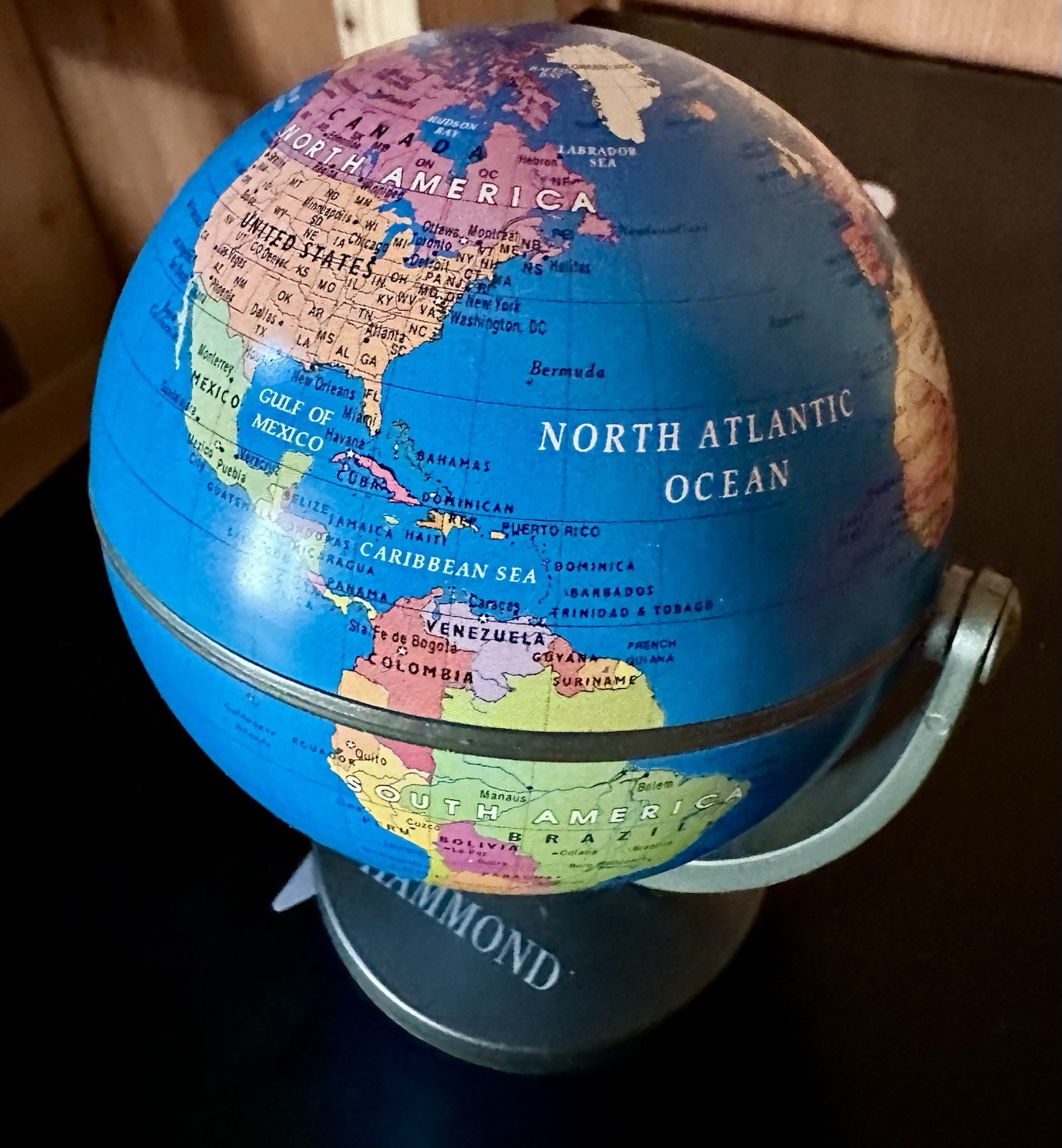 Hammond World Spinning Magnetic Globe Table Top 6"